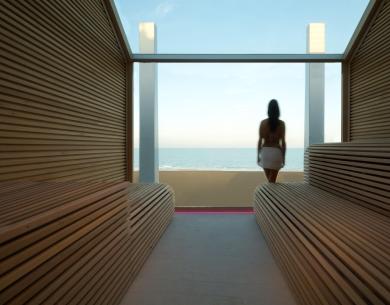 i-suite en smart-working-in-rimini-in-a-suite-of-a-5-star-design-hotel-overlooking-the-sea 014