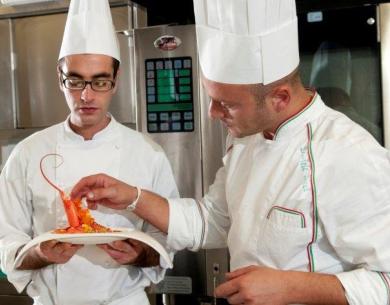 i-suite it menu-marzo-enjoy-the-happiness 010