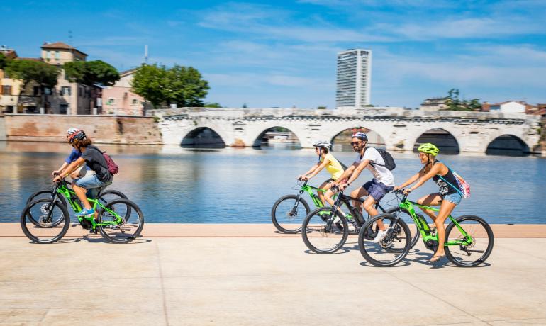 i-suite fr hotel-rimini-pour-tour-ebike-rimini-avec-degustation-de-piadina 016