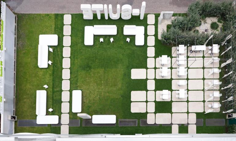 i-suite it offerta-ponte-2-giugno-rimini-design-hotel-5-stelle-con-piscina-esterna 016